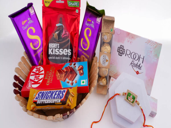 Graceful green leaf shaped Rakhi with Assorted Chocolates